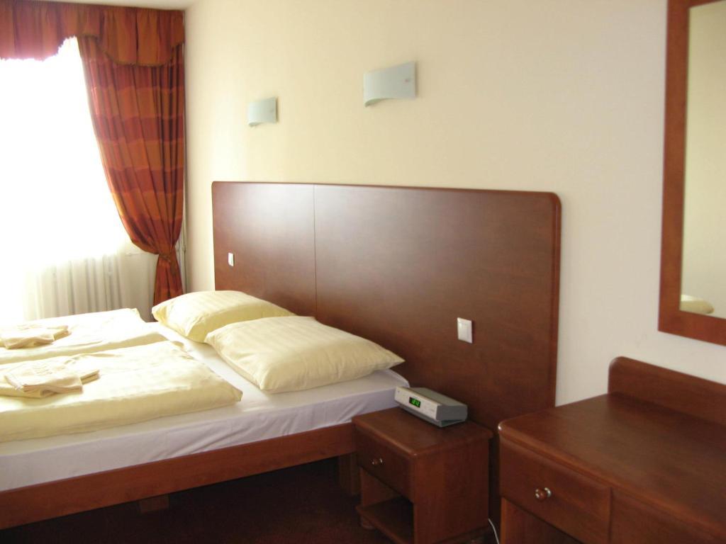 Hotel Astra Братислава Номер фото