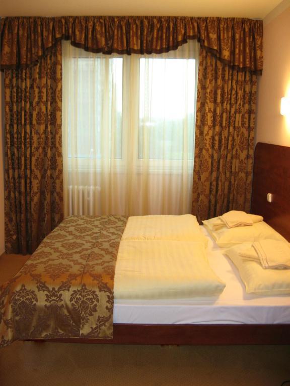 Hotel Astra Братислава Номер фото