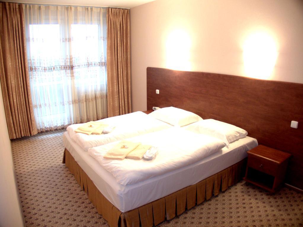 Hotel Astra Братислава Екстер'єр фото
